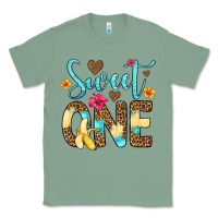 Sage sweet one banana Classic Tee - Artiststas