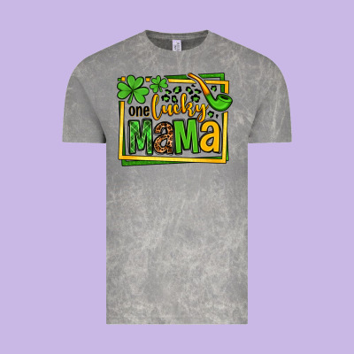 One Lucky Mama St. Patrick's Vintage Tee Designed By Oliviacreatesart