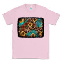 Bubblegum Pink christmas sunflowers and buffalo plaid background Classic Tee - Jasminsmagicworld