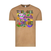 Vintage Camel this girl needs a drink Vintage Tee - OliviaCreatesArt