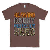 Chestnut husband daddy protector hero Classic Tee - Artiststas