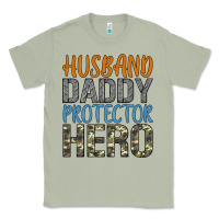 Matcha husband daddy protector hero Classic Tee - Artiststas