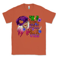 Copper in a world full of princesses be a witch Classic Tee - CowGirlArtShop