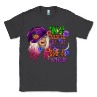 Smoke in a world full of princesses be a witch Classic Tee - CowGirlArtShop
