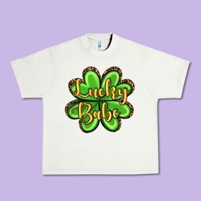 St. Patrick's Lucky Babe Urban Heavy Tee Designed By Oliviacreatesart