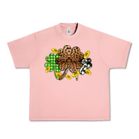 Salmon St. Patrick's Day shamrocks Urban Heavy Tee - OliviaCreatesArt