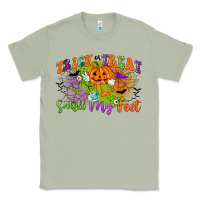 Trick Or Treat Smell My Feet Classic Tee | Teevron