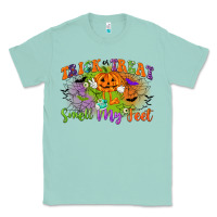 Seafoam trick or treat smell my feet Classic Tee - CowGirlArtShop