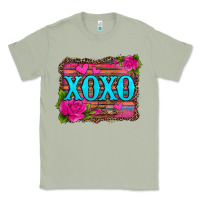 Matcha xoxo valentine's day pink roses and hearts Classic Tee - Jasminsmagicworld