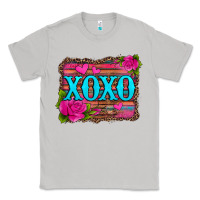 Moon Dust xoxo valentine's day pink roses and hearts Classic Tee - Jasminsmagicworld