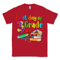 Red last day of third grade Classic Tee - Artiststas