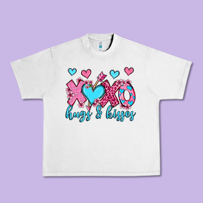 Xoxo Hugs And Kisses Olivia Urban Heavy Tee Designed By Oliviacreatesart