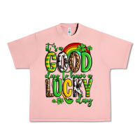 Salmon St. Patrick's It's a good day to have a lucky day Urban Heavy Tee - OliviaCreatesArt
