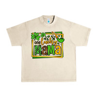 Sandshell One lucky mama St. Patrick's Urban Heavy Tee - OliviaCreatesArt