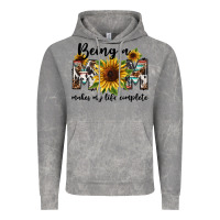 Cloud Rock Being a mom makes my life complete Mother's Day Vintage Hoodie - FaDigitalArtStudio