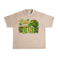 French Oak St. Patrick's Kiss me i am irish Urban Heavy Tee - OliviaCreatesArt