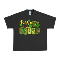 Pigment Black St. Patrick's Kiss me i am irish Urban Heavy Tee - OliviaCreatesArt