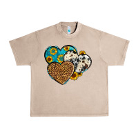 French Oak cowhide leopard hearts Urban Heavy Tee - OliviaCreatesArt