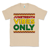 Mushroom juneteenth vibes only Classic Tee - Artiststas
