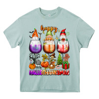 Arona Happy Hallothanksmas wine glasses and gnomes Heavy Core Tee - texasbilliewilder