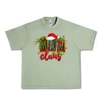 Oil Green christmas maw claus Urban Heavy Tee - FaDigitalArtStudio