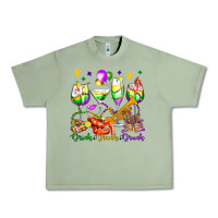 Oil Green drink drank drunk mardi gras wine glasses olivia Urban Heavy Tee - OliviaCreatesArt