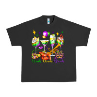 Pigment Black drink drank drunk mardi gras wine glasses olivia Urban Heavy Tee - OliviaCreatesArt