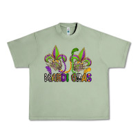 Oil Green mardi gras skeleton hands  fleur de lis Urban Heavy Tee - OliviaCreatesArt