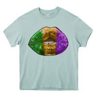 Arona mardi gras kiss Heavy Core Tee - RanaPortraitStore