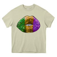 Mossy mardi gras kiss Heavy Core Tee - RanaPortraitStore