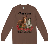 Chestnut just a girl who loves horses no background Long Sleeve Tee - RanaPortraitStore