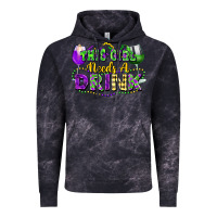 Cloud Black This girl needs a drink Vintage Hoodie - FaDigitalArtStudio