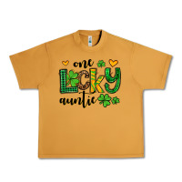 Peanut Butter One lucky auntie St. Patrick's Urban Heavy Tee - OliviaCreatesArt