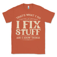 Copper that's what i do i fix stuff and i know things funny saying t shirt Classic Tee - maiPhamDesign