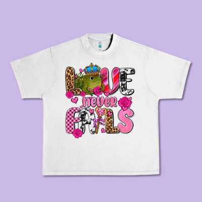 Love Never Fails With Prince Frog  Olivia Urban Heavy Tee Designed By Oliviacreatesart