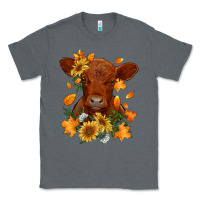 Charcoal Heather fall red angus calf dried leaves and sunflowers Classic Tee - RanaPortraitStore