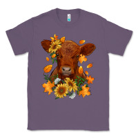 Lavender fall red angus calf dried leaves and sunflowers Classic Tee - RanaPortraitStore