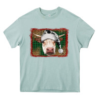 Arona Merry Christmas Hereford Cow With Background Heavy Core Tee - RanaPortraitStore