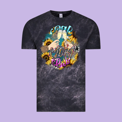 Cool Mom Club Mother's Day Vintage Tee Designed By Howdyjamesfarm