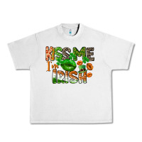 Lunar Rock Kiss me i am irish St. Patrick's Day Urban Heavy Tee - CowGirlArtShop