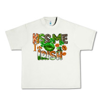 Pistachio Kiss me i am irish St. Patrick's Day Urban Heavy Tee - CowGirlArtShop