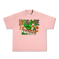 Salmon Kiss me i am irish St. Patrick's Day Urban Heavy Tee - CowGirlArtShop