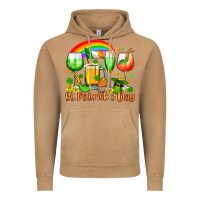 Vintage Camel St. Patrick's wine glasses Vintage Hoodie - OliviaCreatesArt