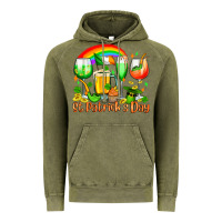 Vintage Olive St. Patrick's wine glasses Vintage Hoodie - OliviaCreatesArt