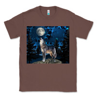 Chestnut wolf howling at the moon Classic Tee - TumblerDesignByShophia