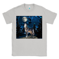 Moon Dust wolf howling at the moon Classic Tee - TumblerDesignByShophia