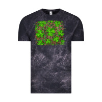St Patrick's Day Shamrock And Leopard Distressed Background Vintage Tee | Teevron