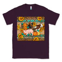 Plum Fall Coop Animals Classic Tee - Artiststas