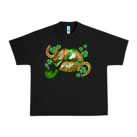 Black St. Patrick's Day lips Urban Heavy Tee - CowGirlArtShop