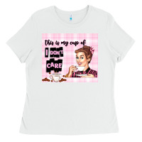 White retro housewife Ladies Tee - TumblerDesignByShophia
